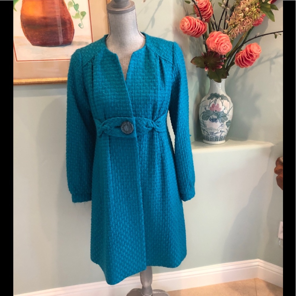 Blue Statement Coat It’s a WOW 🦋 COAT. The Queen had style!